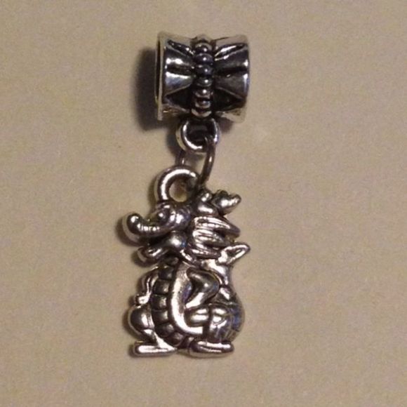 🦄5 for $35🦄 Dragon Charm - Picture 2 of 3